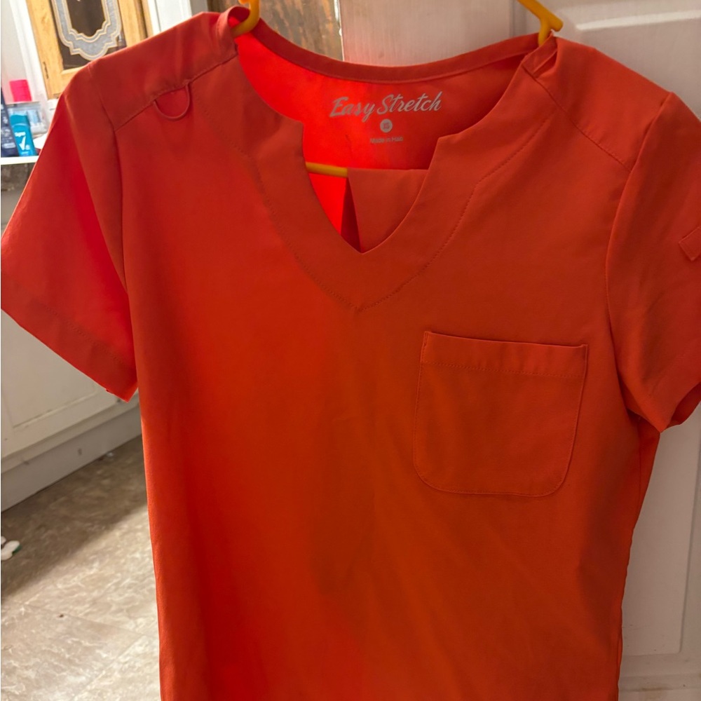 Easy Stretch Women's Vibrant Orange Short Sleeve Tee